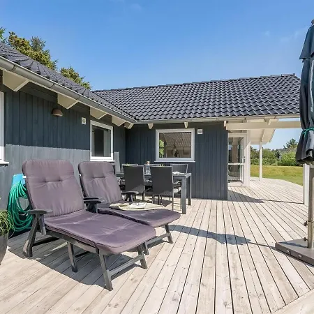 Feriehus Elina - 600m From The Sea In Western Jutland By Interhome Blåvand