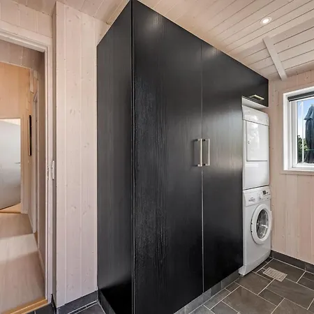 Dom wakacyjny Elina - 600m From The Sea By Interhome